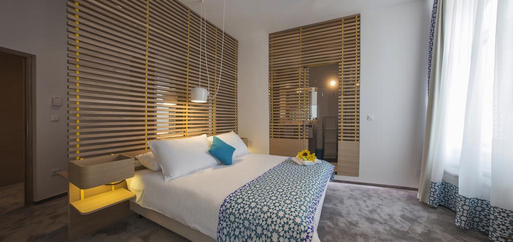 Bed & Atmosphere Rooms สปลิท ห้อง รูปภาพ