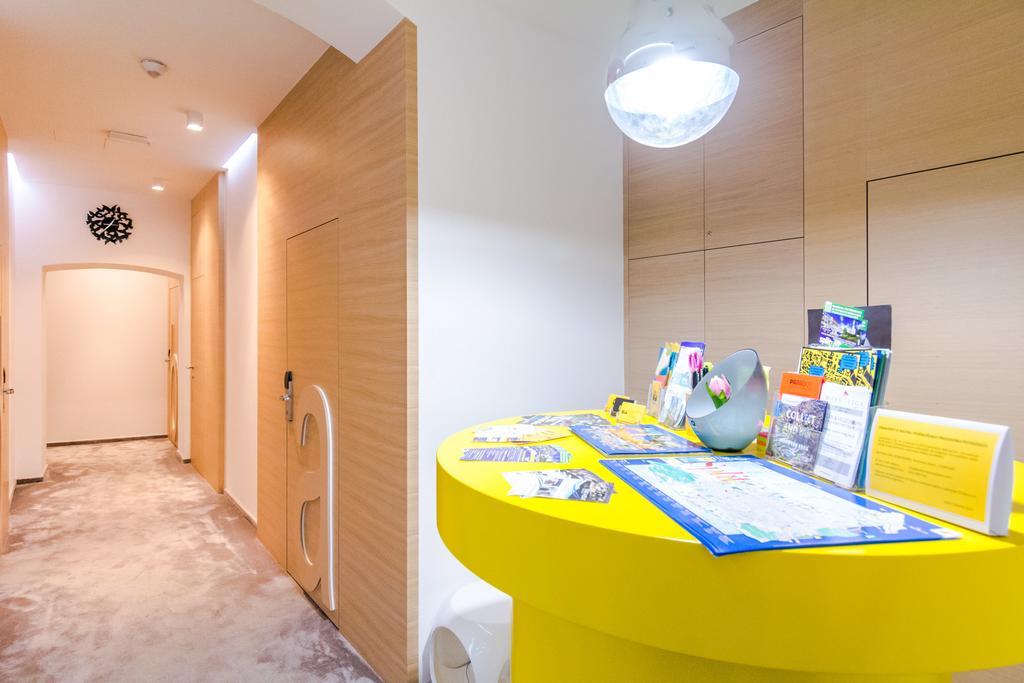 Bed & Atmosphere Rooms สปลิท ภายนอก รูปภาพ